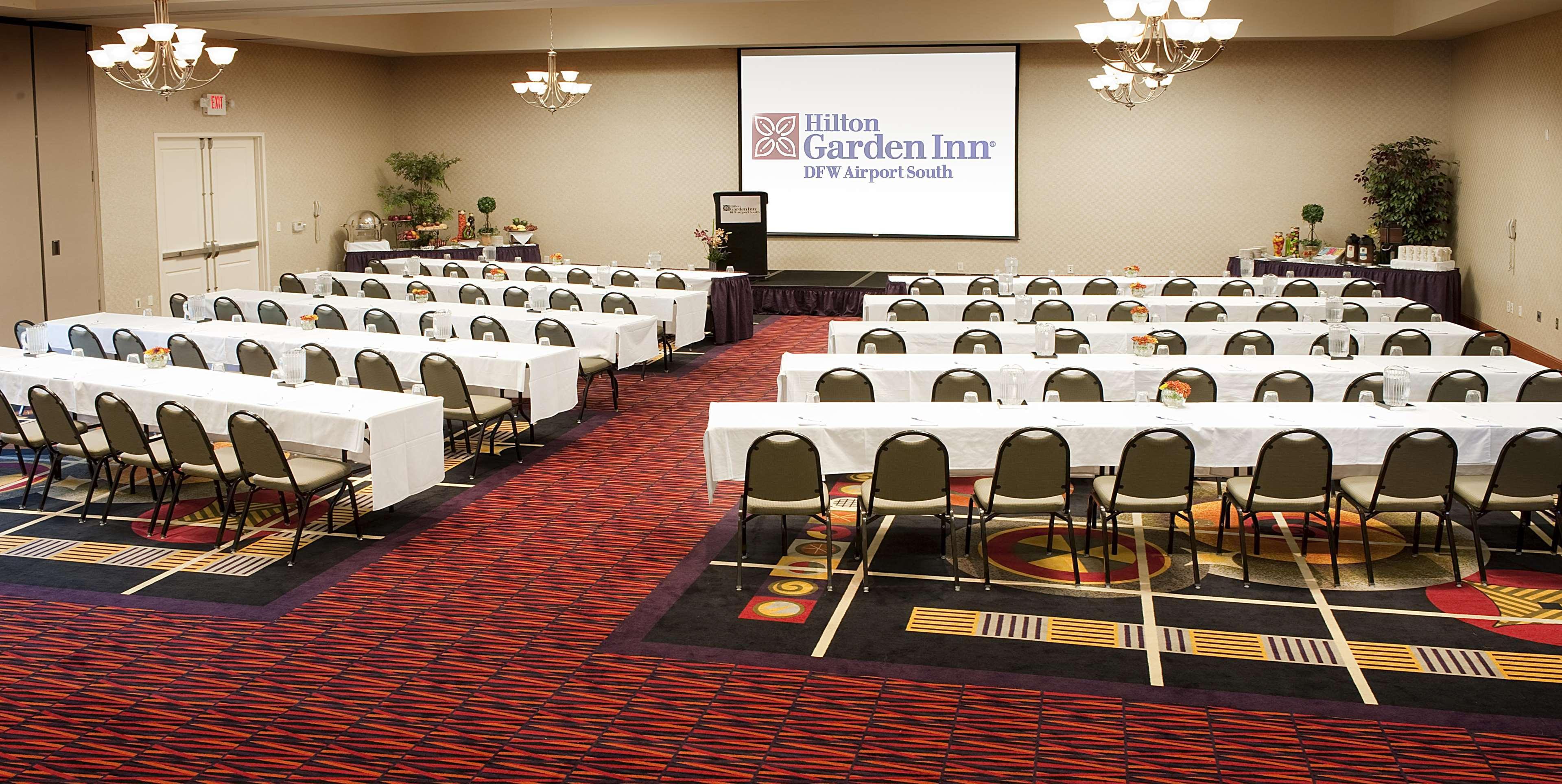Hilton Garden Inn Dfw Airport South Ирвинг Экстерьер фото